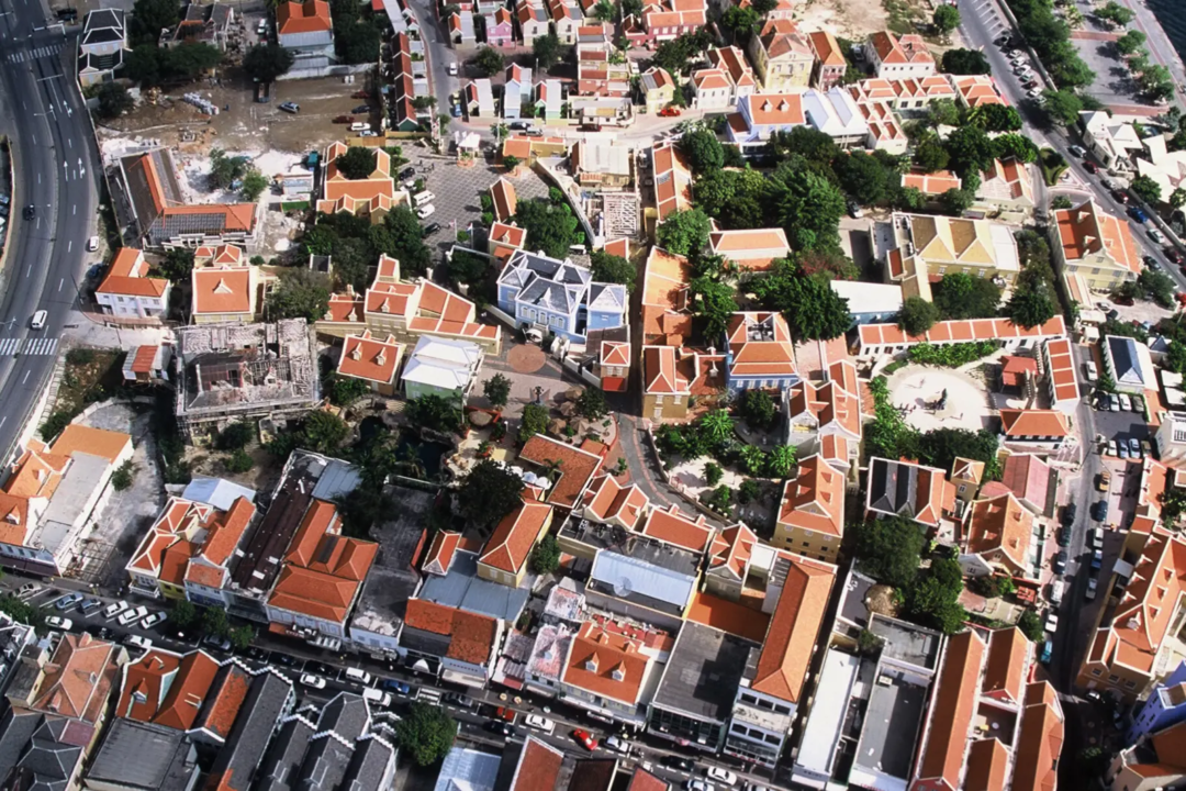 Drone foto boven Kura Botanica