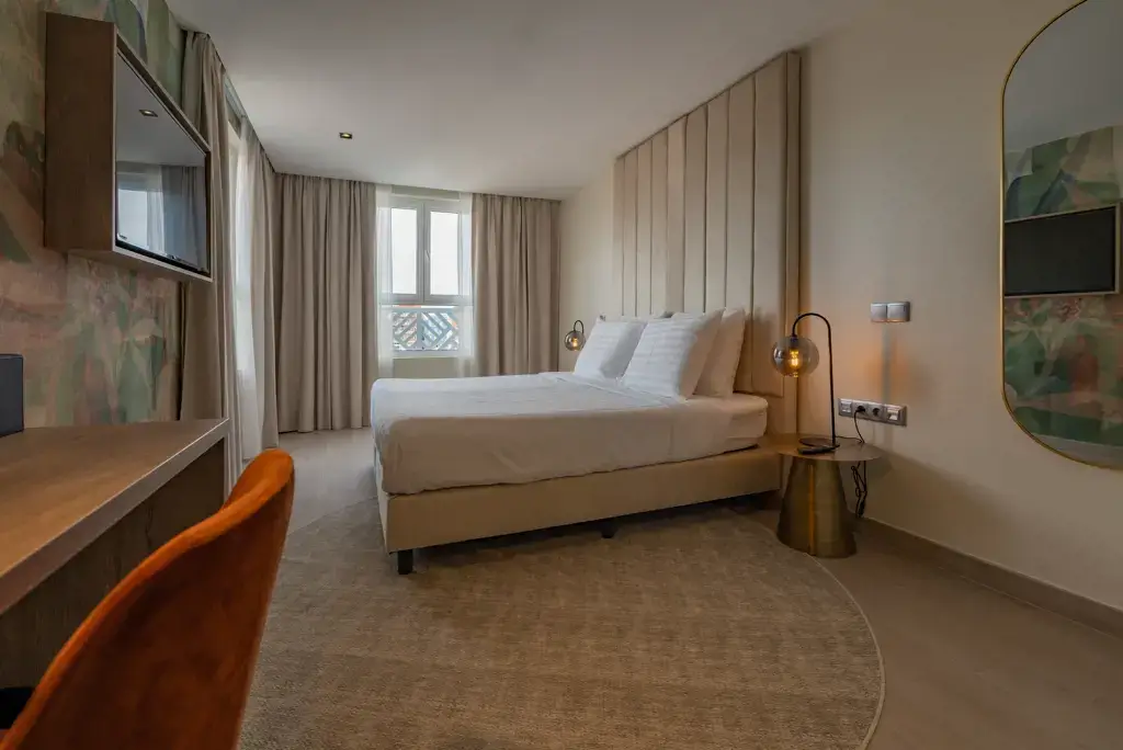 Slaapkamer in het Harbor Hotel Curaçao