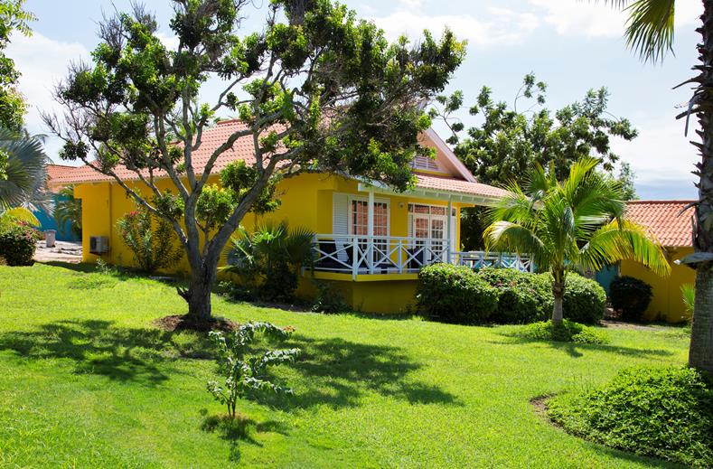 De tuin op het Bon Bini Seaside Resort